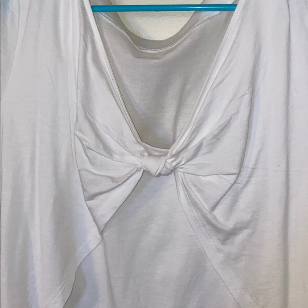 Plain Front w/ Semi Scoop Back